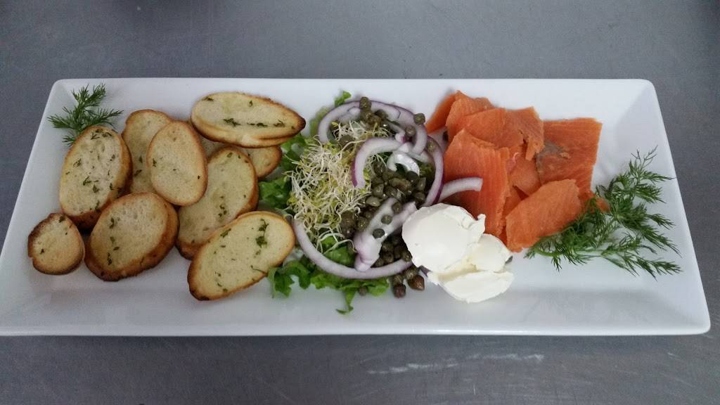 Resto Bar Le BUCKingham | restaurant | 999 Rue Dollard, Gatineau, QC J8L 3E6, Canada | 8199862724 OR +1 819-986-2724