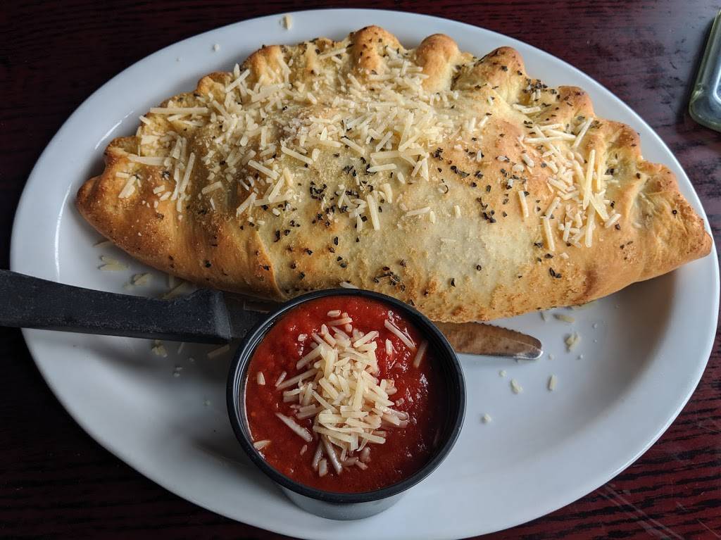 Bulldog Pizza & Grill | restaurant | 101 Mount Royal Shopping Cir, Duluth, MN 55803, USA | 2187283663 OR +1 218-728-3663