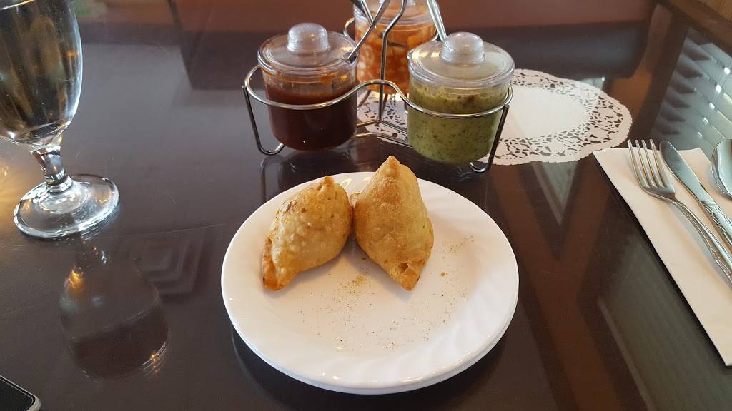 Taj Mahal | restaurant | 1349 S 3rd St, Terre Haute, IN 47802, USA | 8122325947 OR +1 812-232-5947