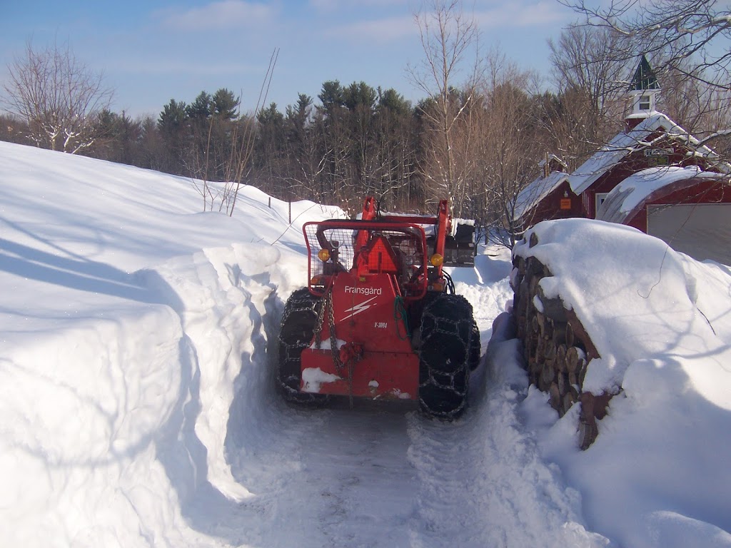 Treats Sugarhouse | restaurant | 3 Hop Kiln Rd, Bow, NH 03304, USA | 6034961671 OR +1 603-496-1671