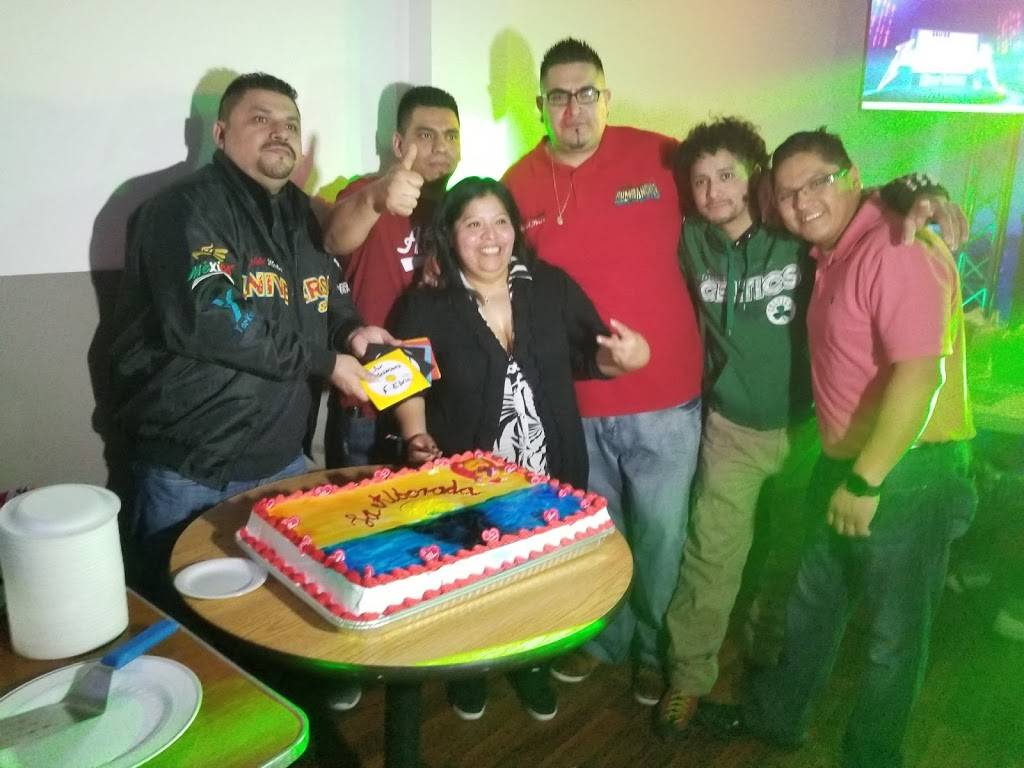 Flamingo Restaurant and Event Center | restaurant | 201 E Lake St, Minneapolis, MN 55408, USA | 6128249999 OR +1 612-824-9999