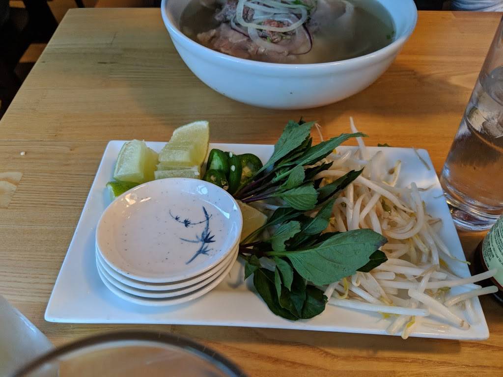 Pho Kitchen Bar & Grill | restaurant | unit 3, 2314, 2900 Baseline Rd, Boulder, CO 80303, USA | 3038723903 OR +1 303-872-3903