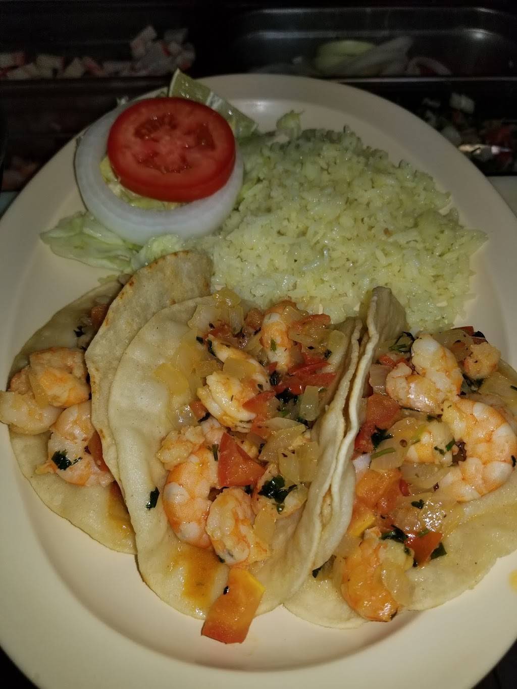 El Golfo de mexico | restaurant | 5539 Enrique M. Barrera Pkwy, San Antonio, TX 78227, USA | 2106708080 OR +1 210-670-8080