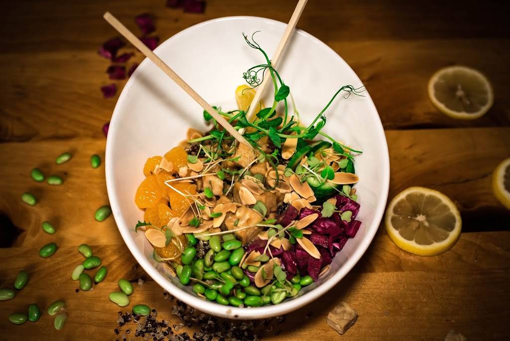 Le Pot Papilles et Cocktails | restaurant | 326 Rue des Forges, Trois-Rivières, QC G9A 2H1, Canada | 8198414959 OR +1 819-841-4959