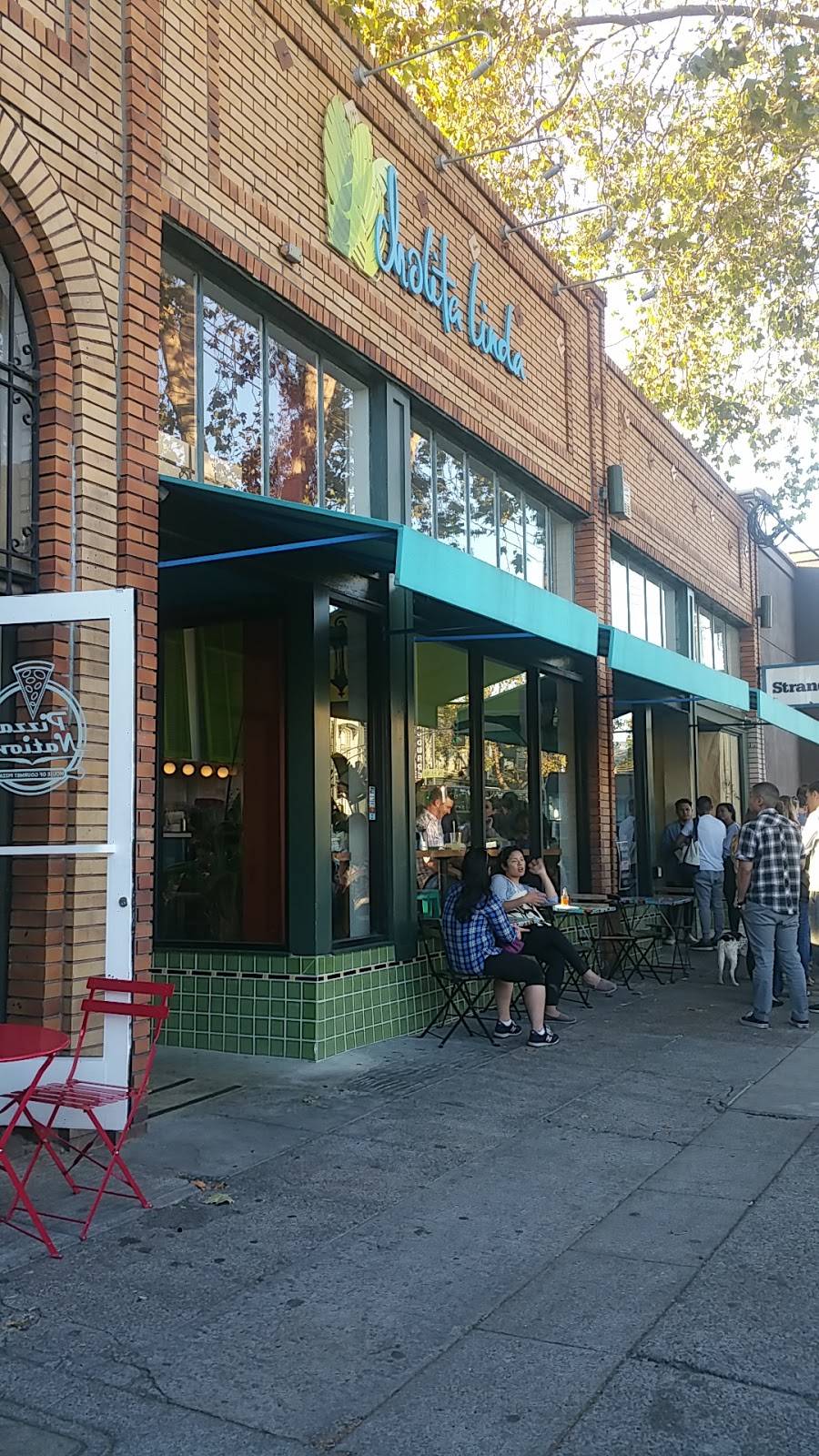 Cholita Linda | restaurant | 4923 Telegraph Ave, Oakland, CA 94609, USA | 5105947610 OR +1 510-594-7610