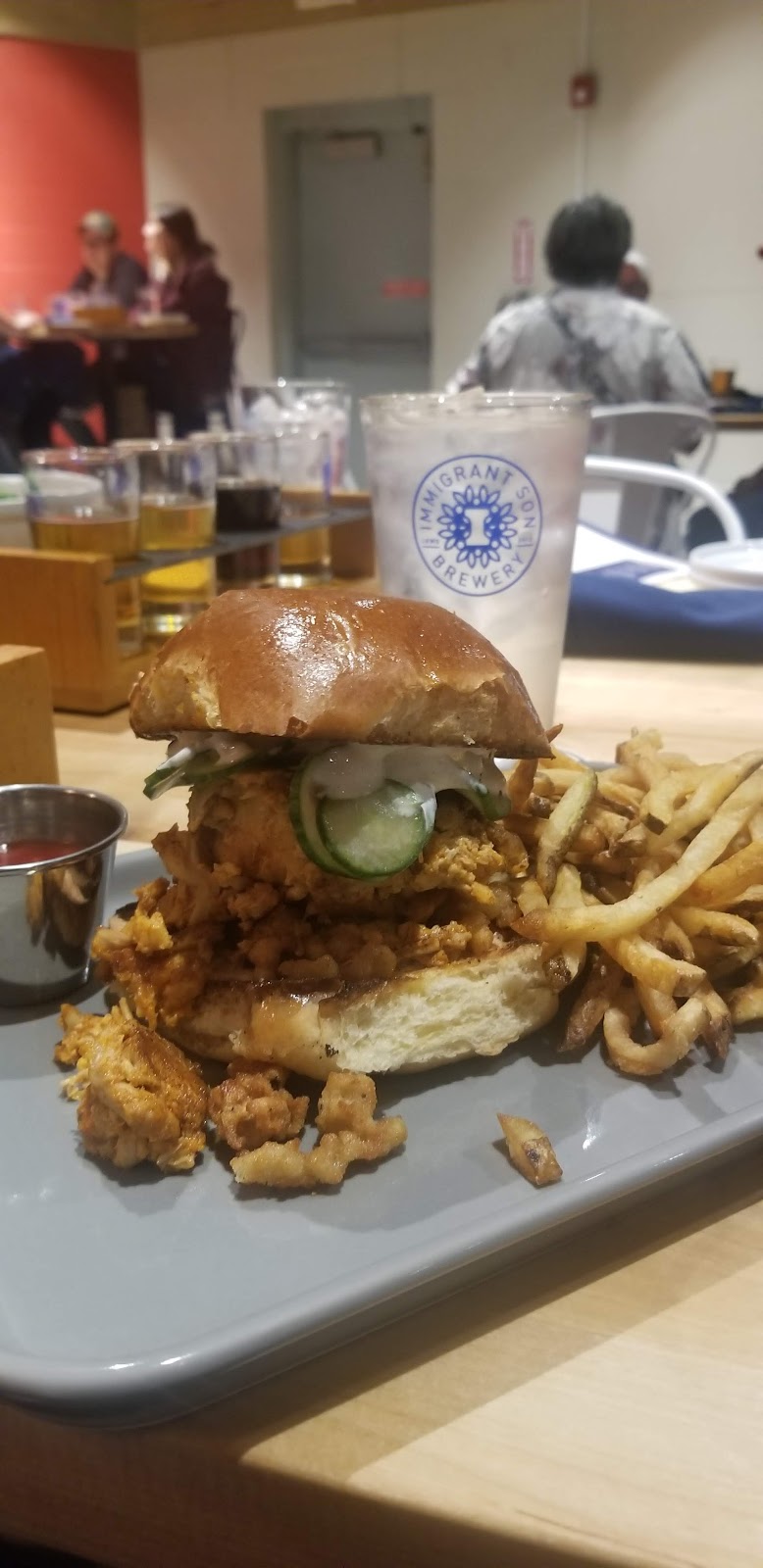 Immigrant Son Brewery | restaurant | 18120 Sloane Ave, Lakewood, OH 44107, USA | 2166004483 OR +1 216-600-4483