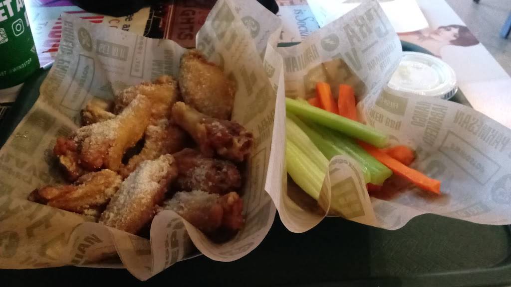 Wingstop | restaurant | 4428 S Pulaski Rd, Chicago, IL 60632, USA | 7738474747 OR +1 773-847-4747