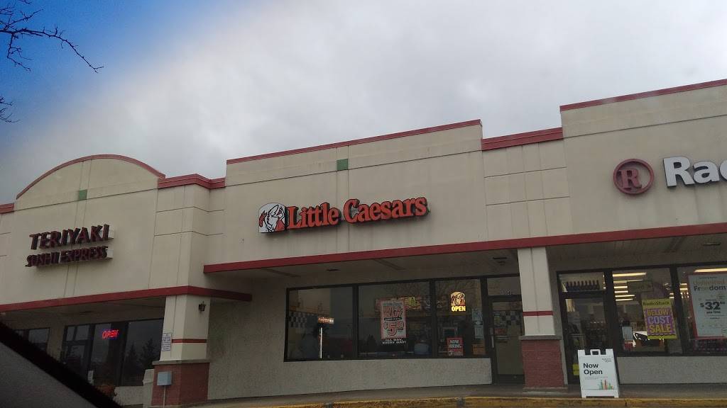 Little Caesars Pizza | meal takeaway | 3042 Fish Hatchery Rd, Fitchburg, WI 53713, USA | 6082749900 OR +1 608-274-9900