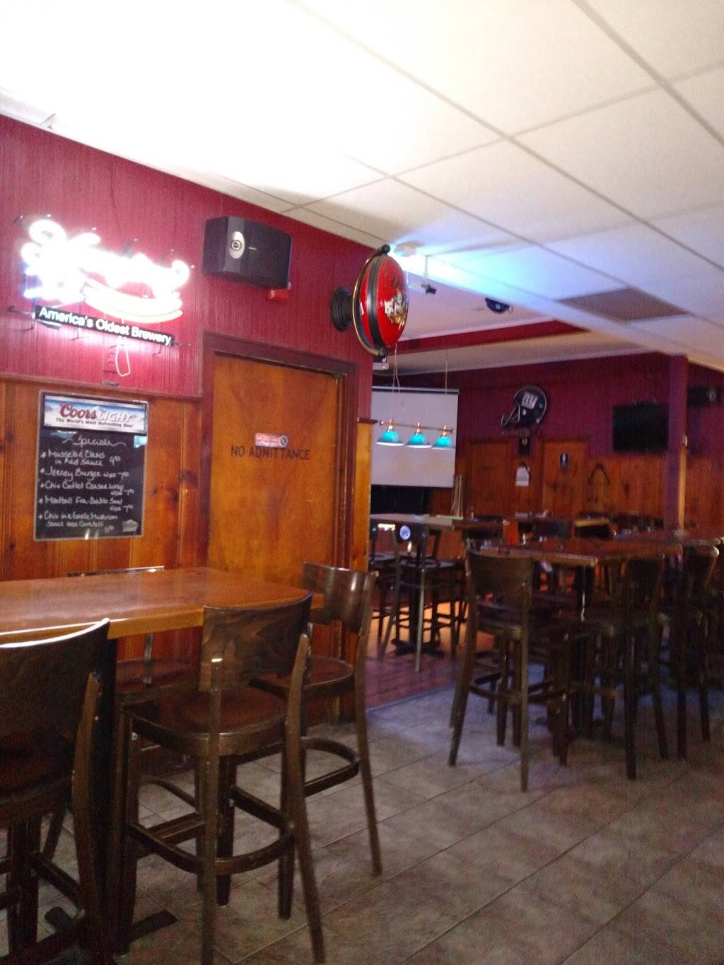 Rockys Bar & Grill | restaurant | 710 W Grand Ave, Rahway, NJ 07065, USA | 7325740044 OR +1 732-574-0044