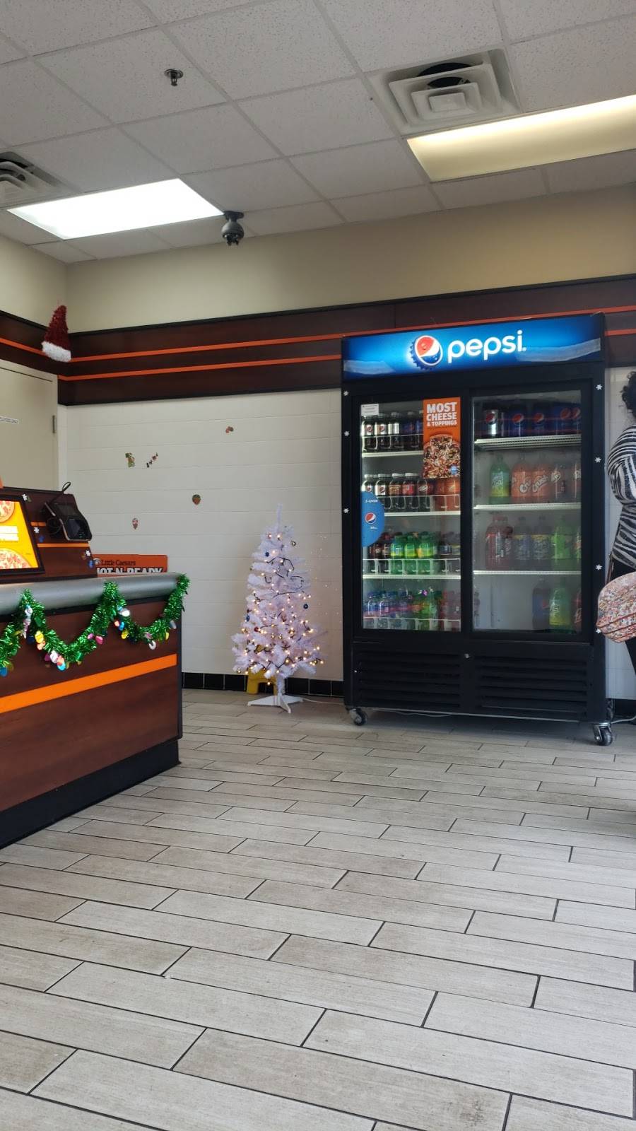 Little Caesars Pizza | meal takeaway | 14079 Jefferson Davis Hwy #107, Woodbridge, VA 22191, USA | 7034940500 OR +1 703-494-0500