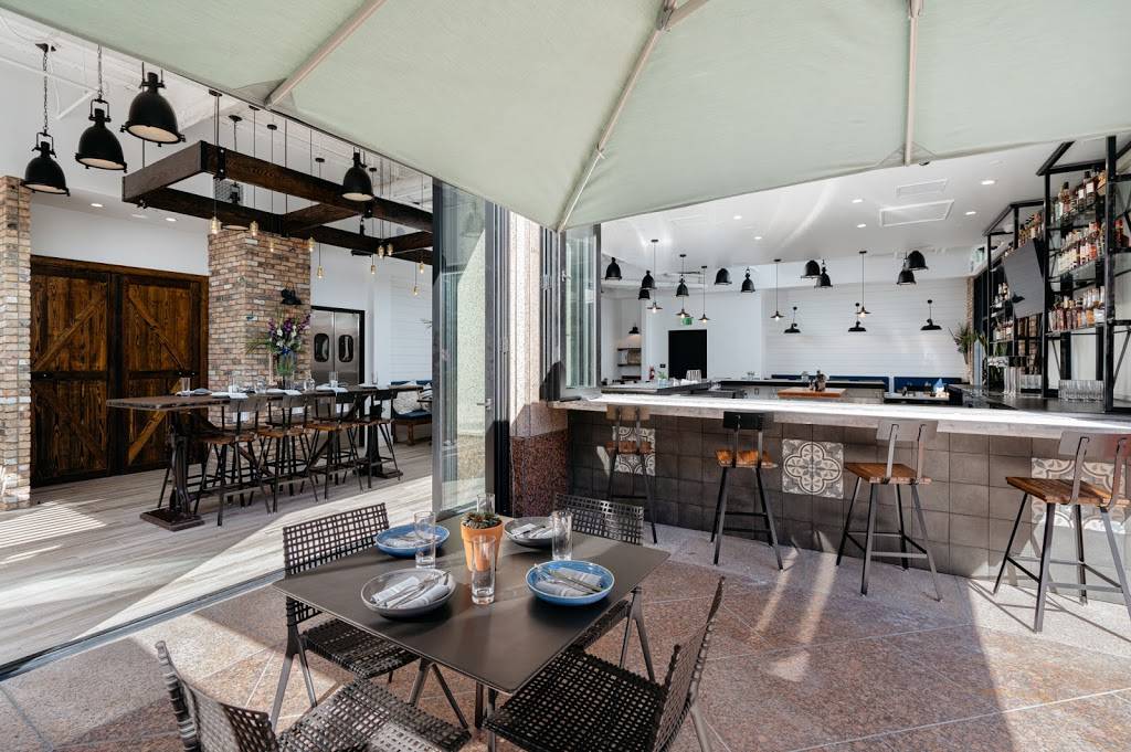 Porch & Swing | restaurant | 2010 Main St Suite 170, Irvine, CA 92614, USA | 9494187988 OR +1 949-418-7988