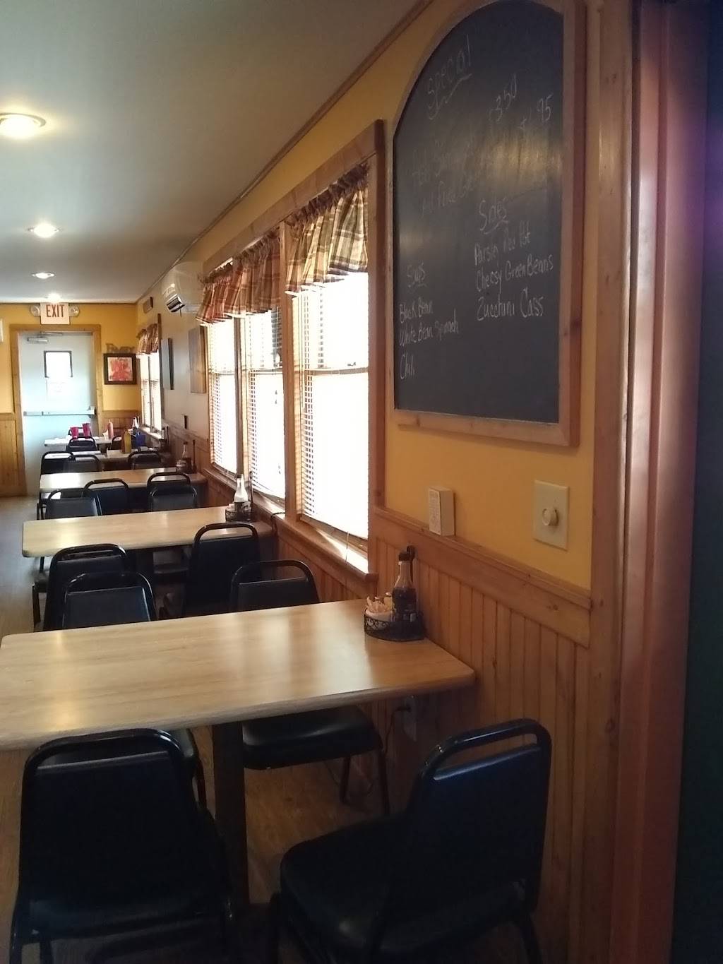 Strevigs Family Restaurant & Tavern | restaurant | 4438 Red Rock Rd, Benton, PA 17814, USA | 5709250330 OR +1 570-925-0330