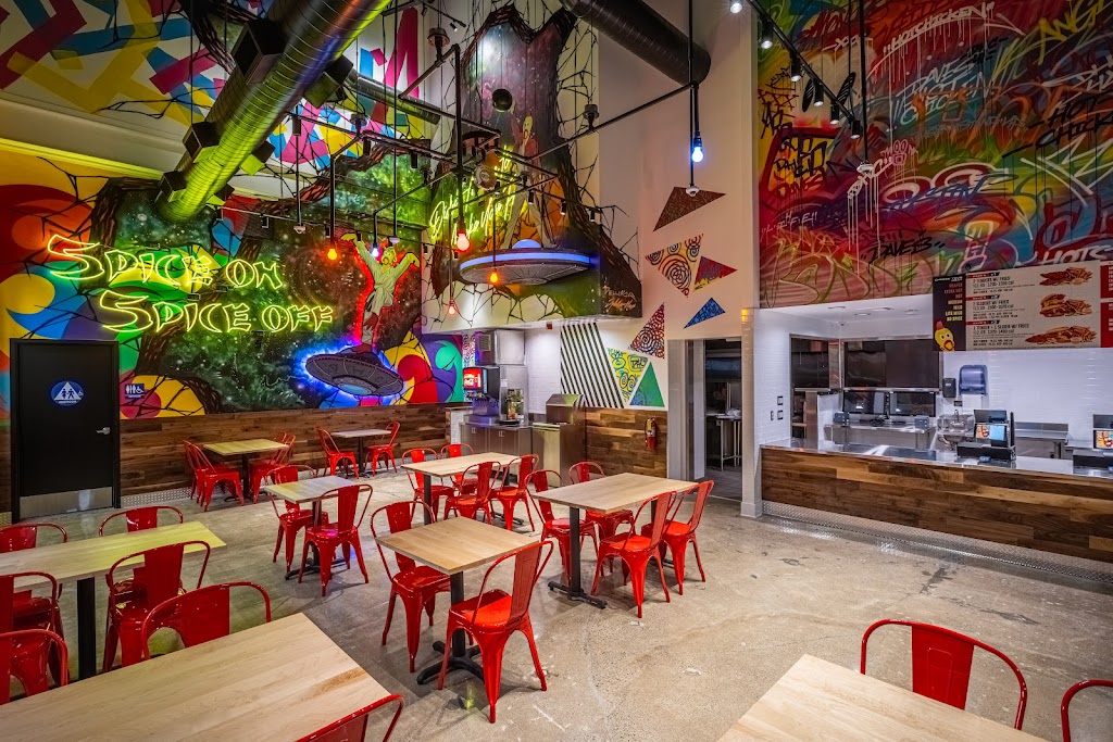 Daves Hot Chicken | restaurant | 556 E 1st St, Tustin, CA 92780, USA | 7148810700 OR +1 714-881-0700