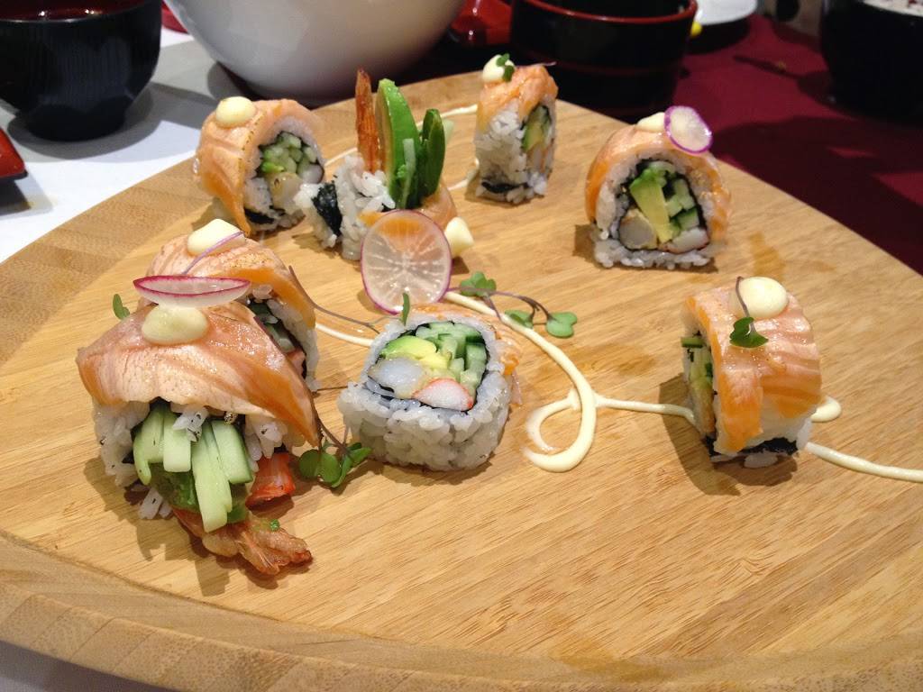 Kibo Sushi | restaurant | 701 St Clair Ave W, Toronto, ON M6C 1B2, Canada | 4166518302 OR +1 416-651-8302