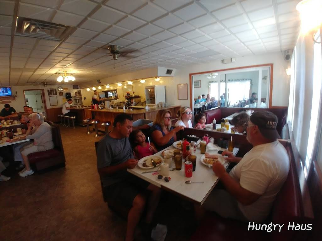 Sunset Inn Restaurant | restaurant | 1578 US-30, Amboy, IL 61310, USA | 8158573482 OR +1 815-857-3482