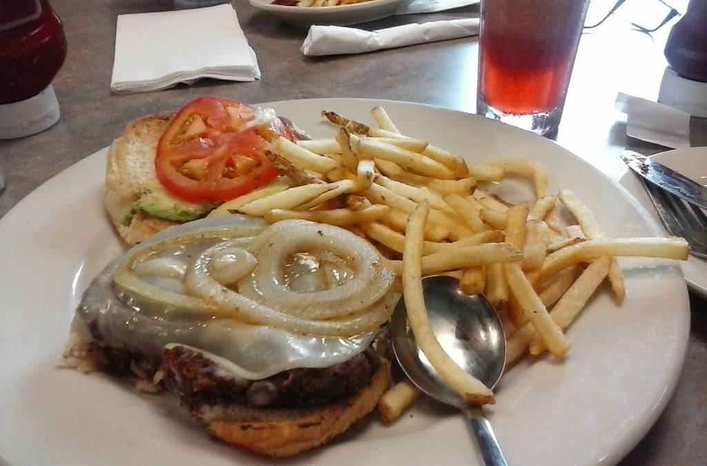 Lillington Sports Zone | restaurant | 320 E Cornelius Harnett Blvd, Lillington, NC 27546, USA | 9105149600 OR +1 910-514-9600