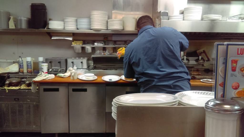 Waffle House | meal takeaway | 8682 Asheville Hwy, Boiling Springs, SC 29316, USA | 8645780534 OR +1 864-578-0534