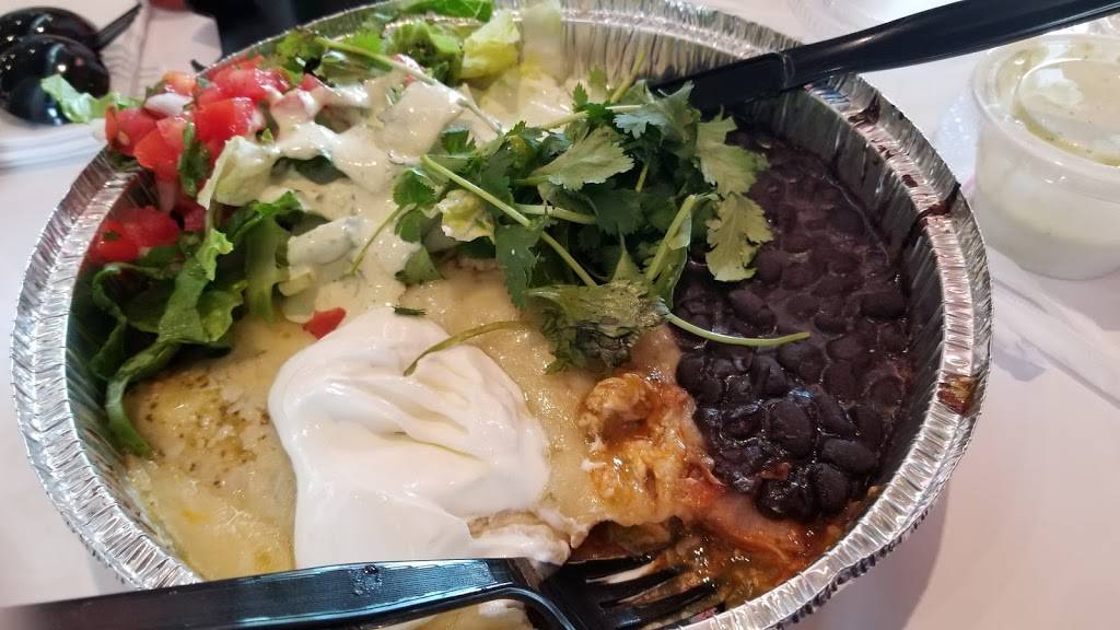 Cafe Rio Mexican Grill | restaurant | 92 E Mitchell Hammock Rd, Oviedo, FL 32765, USA | 4076030220 OR +1 407-603-0220