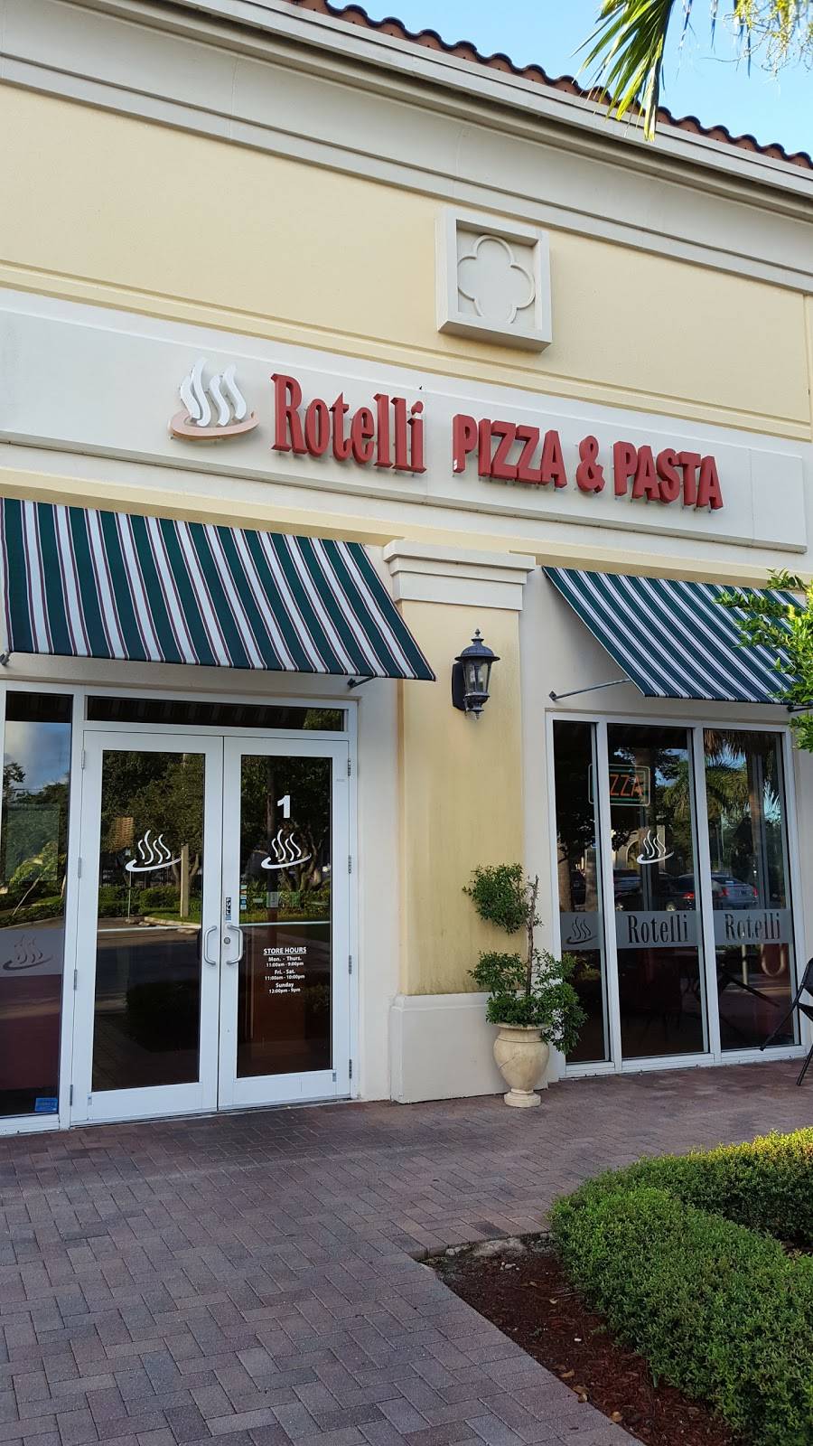 Rotelli Pizza & Pasta | restaurant | 698 Yamato Rd, Boca Raton, FL 33431, USA | 5615490900 OR +1 561-549-0900