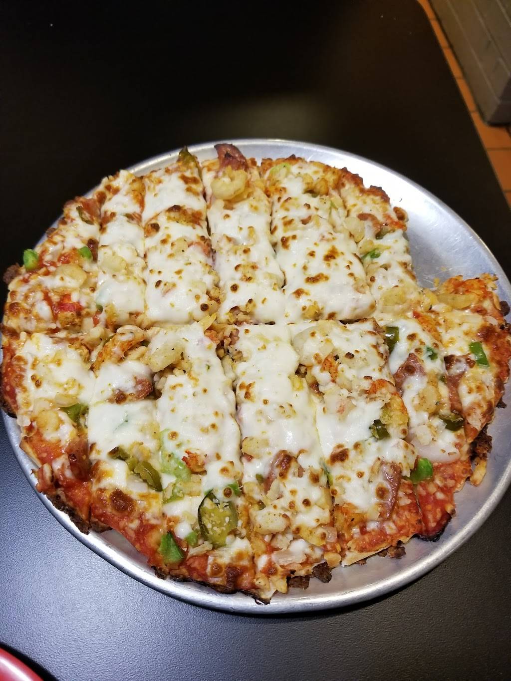 Johnnys Pizza House | meal delivery | 114 Benton Spur, Bossier City, LA 71111, USA | 3187427374 OR +1 318-742-7374