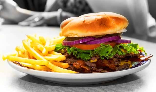 Steak n Shake | restaurant | 503 W Main St, Branson, MO 65616, USA | 4173365303 OR +1 417-336-5303