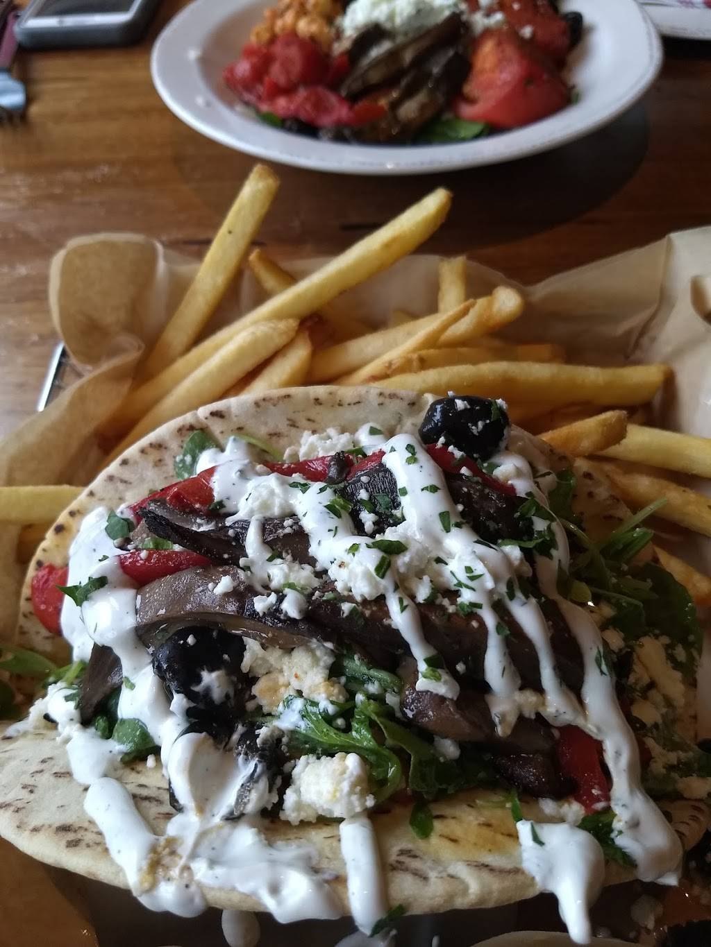 Red Heat Tavern | restaurant | 152 Great Rd, Bedford, MA 01730, USA | 7815384330 OR +1 781-538-4330