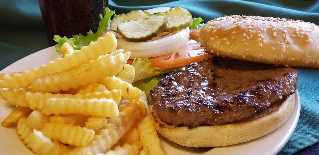 Oak Valley Diner | restaurant | 1888 Golf Club Dr, Beaumont, CA 92223, USA | 9518451922 OR +1 951-845-1922