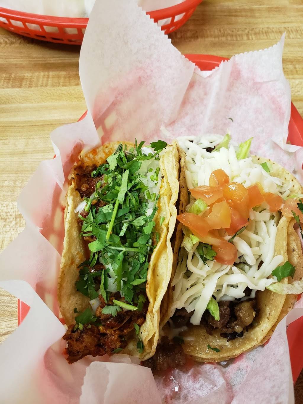 El Famous Burrito | restaurant | 236 McHenry Rd, Wheeling, IL 60090, USA | 8478088012 OR +1 847-808-8012