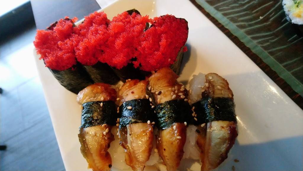 Sushi St-Laurent | restaurant | 1803 Rue Poirier, Saint-Laurent, QC H4L 5K8, Canada | 5143318666 OR +1 514-331-8666
