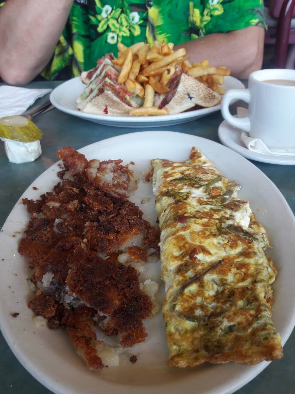 Country Cup Restaurant | restaurant | 6301 Joliet Rd, Countryside, IL 60525, USA | 7083545282 OR +1 708-354-5282