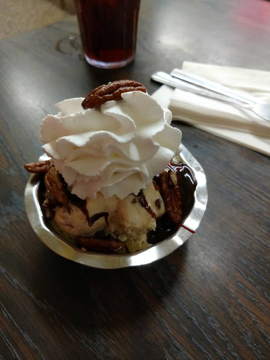 Milk & Honey | restaurant | 3400 Cleveland Ave NW # 1, Canton, OH 44709, USA | 3304925884 OR +1 330-492-5884