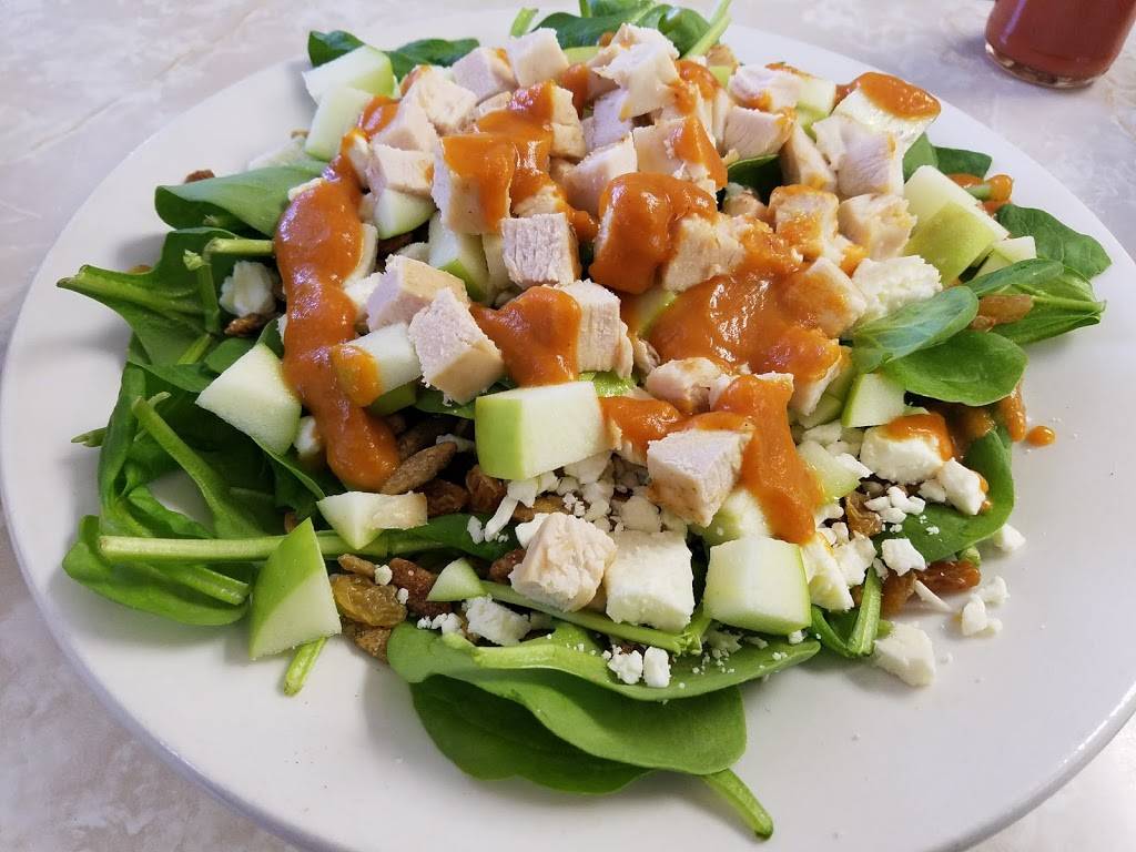 Hunt + Hart I Cafe + Bakery | bakery | 22 E Main St, Huntington, MA 01050, USA | 4136673030 OR +1 413-667-3030