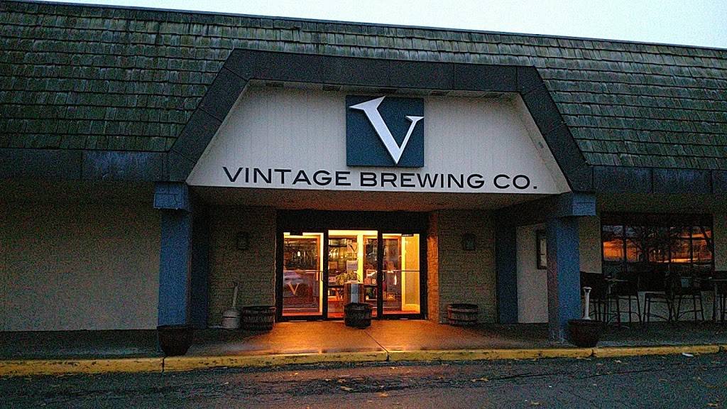 Vintage Brewing Co. Madison | restaurant | 674 S Whitney Way, Madison, WI 53711, USA | 6082042739 OR +1 608-204-2739