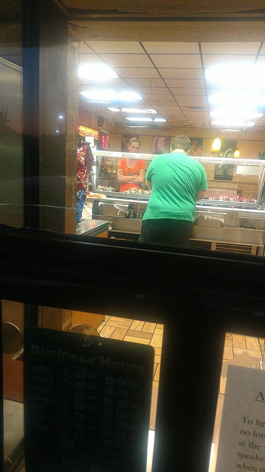 Subway | restaurant | 4254 W Vienna Rd, Clio, MI 48420, USA | 8106875700 OR +1 810-687-5700