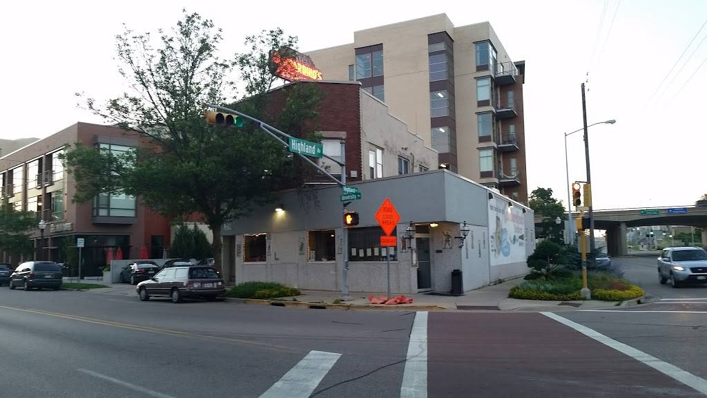 Lombardinos Restaurant | restaurant | 2500 University Ave, Madison, WI 53705, USA | 6082381922 OR +1 608-238-1922