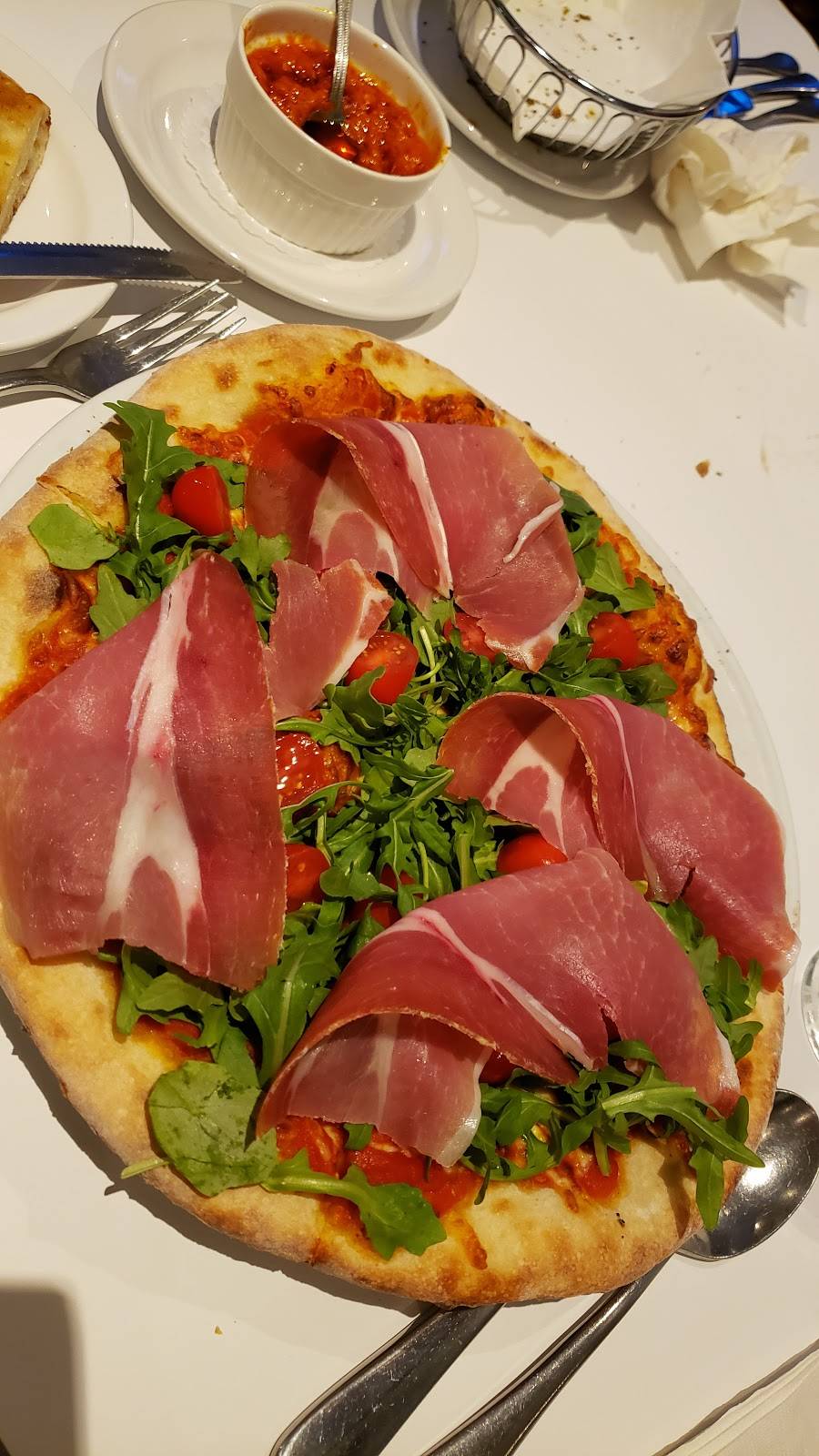 Sapori Di Napoli | restaurant | 1465 Rue Dudemaine, Montréal, QC H3M 1P9, Canada | 5143351465 OR +1 514-335-1465