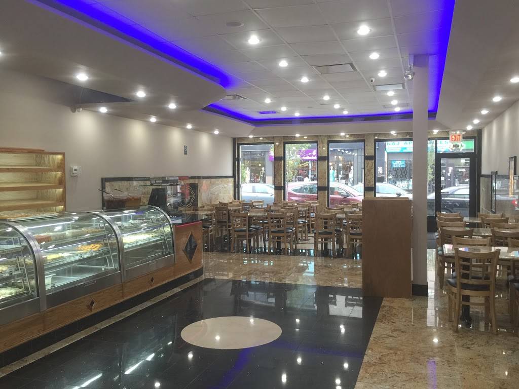 AJWAAH SWEETS | restaurant | 2453 W Devon Ave, Chicago, IL 60659, USA | 7732624444 OR +1 773-262-4444