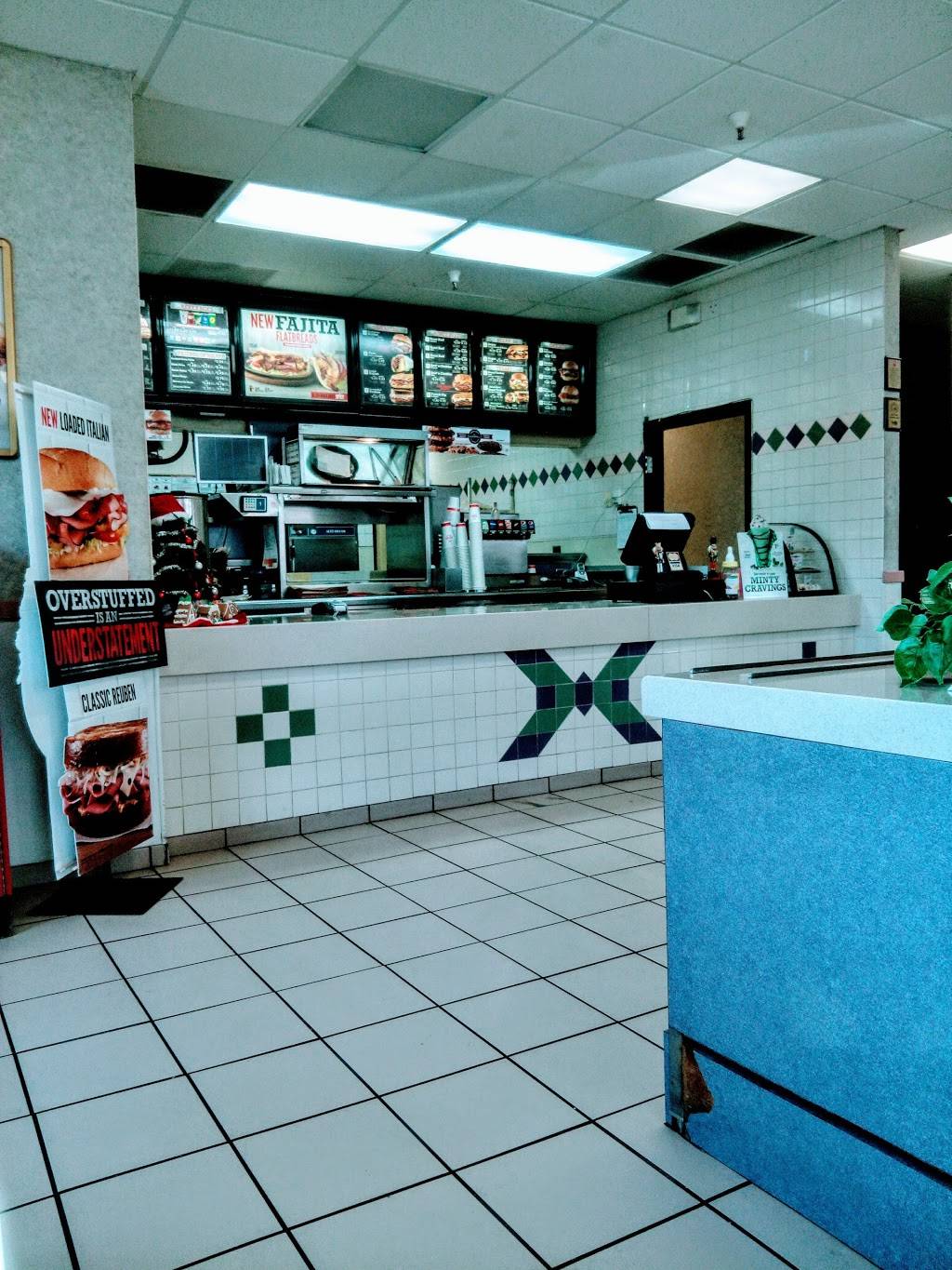 Arbys | meal takeaway | 16338 N Oracle Rd, Tucson, AZ 85739, USA | 5208182456 OR +1 520-818-2456