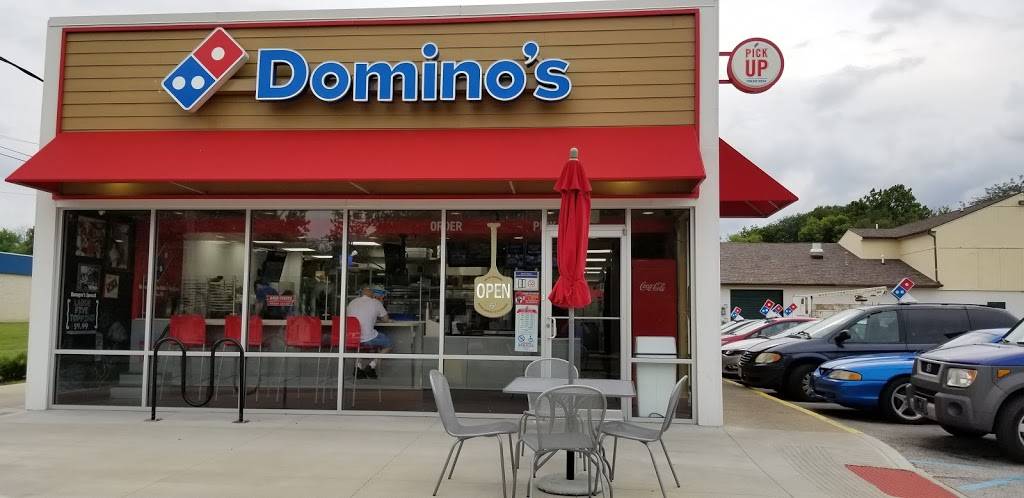 Dominos Pizza | meal delivery | 4430 Mann Rd, Indianapolis, IN 46221, USA | 3178563331 OR +1 317-856-3331