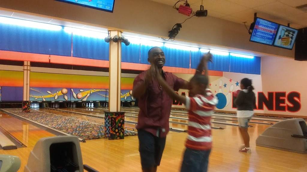 Blue Iguana Bar And Grill | restaurant | 1714 E Main St, Prattville, AL 36066, USA | 3343588600 OR +1 334-358-8600