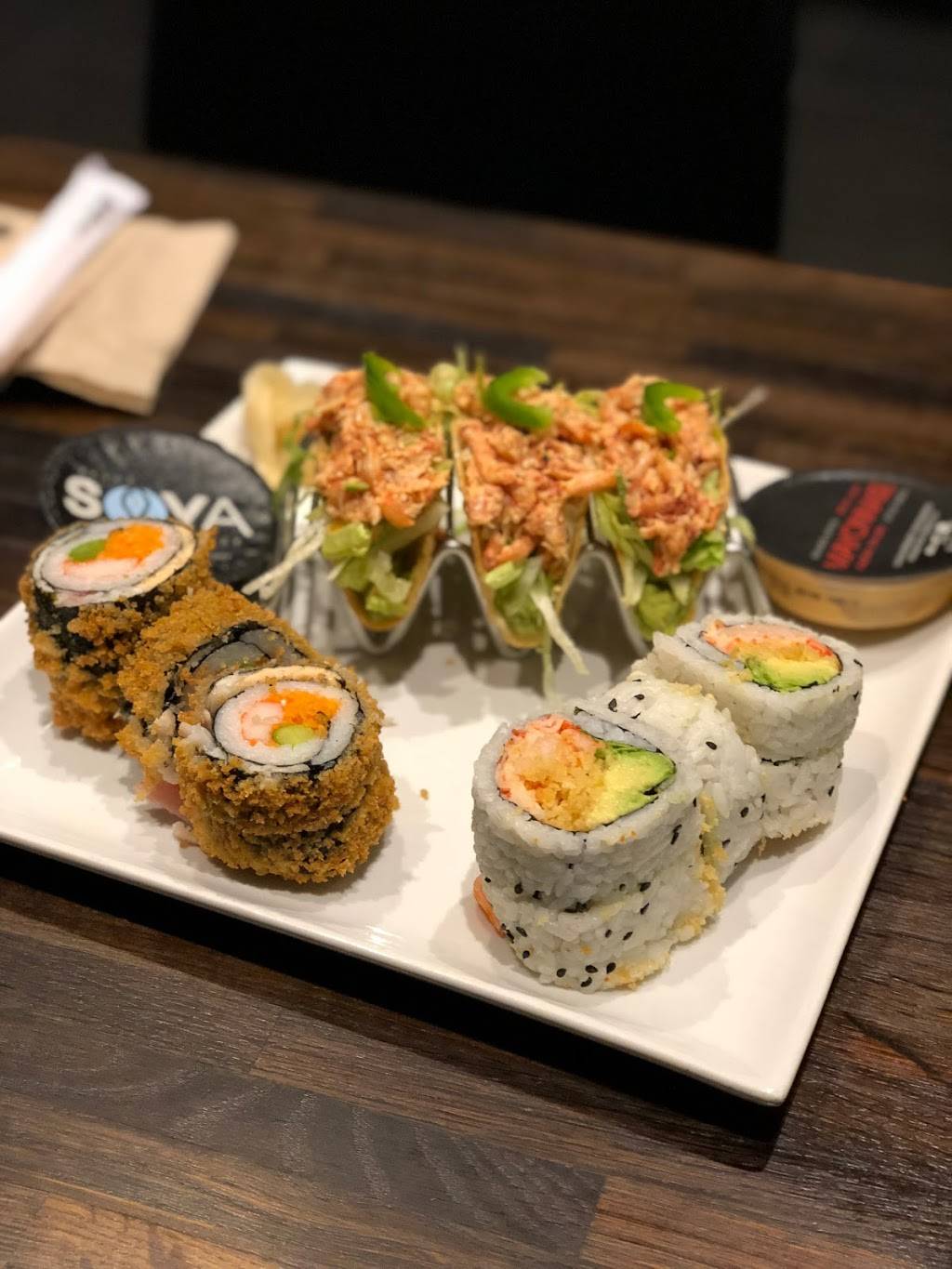 Sushi Shop | restaurant | 3830 Boulevard de la Côte-Vertu, Saint-Laurent, QC H4R 1P8, Canada | 5148561806 OR +1 514-856-1806