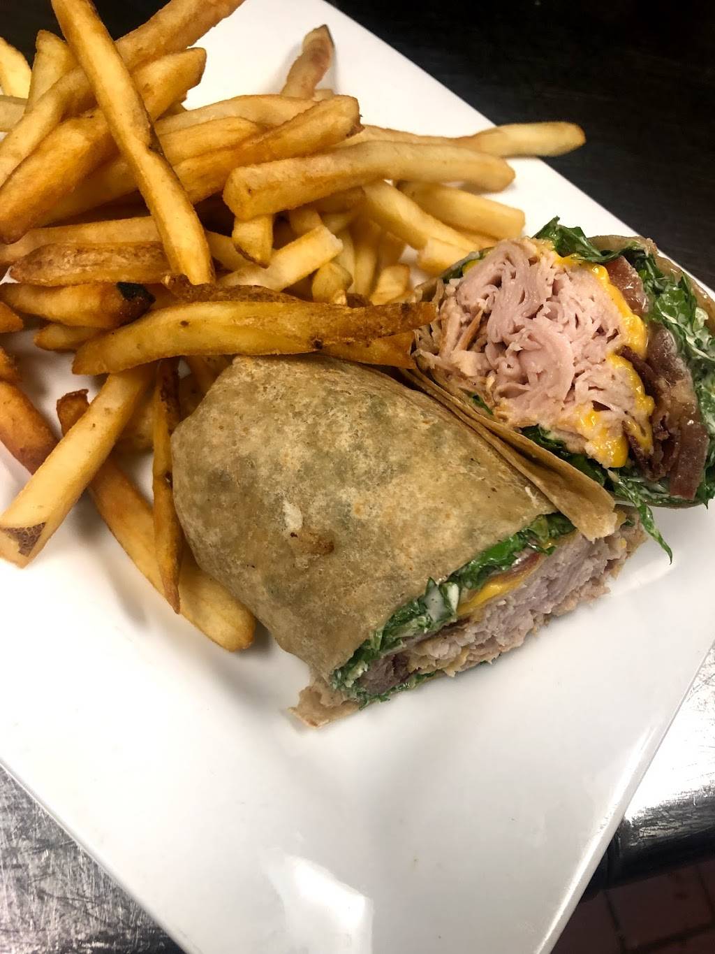 Jonathans Grille | restaurant | 307 Indian Lake Blvd, Hendersonville, TN 37075, USA | 6155907533 OR +1 615-590-7533