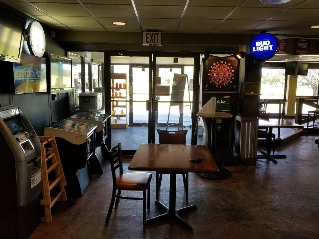 New World Grill | restaurant | 13715 Lake Newman St, Jacksonville, FL 32221, USA | 9043745918 OR +1 904-374-5918