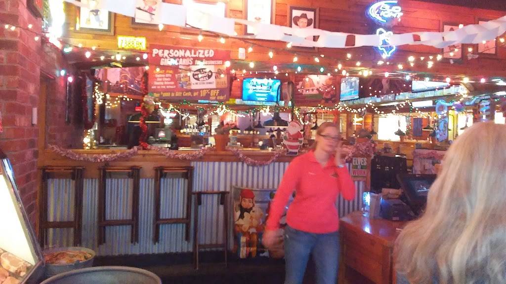 Texas Roadhouse | restaurant | 996 E State St, Athens, OH 45701, USA | 7405897427 OR +1 740-589-7427