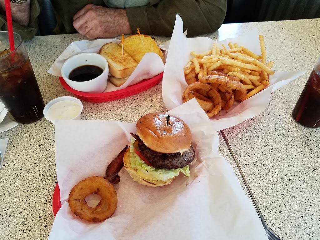 A-Town Diner | restaurant | 7305 El Camino Real, Atascadero, CA 93422, USA | 8054618181 OR +1 805-461-8181