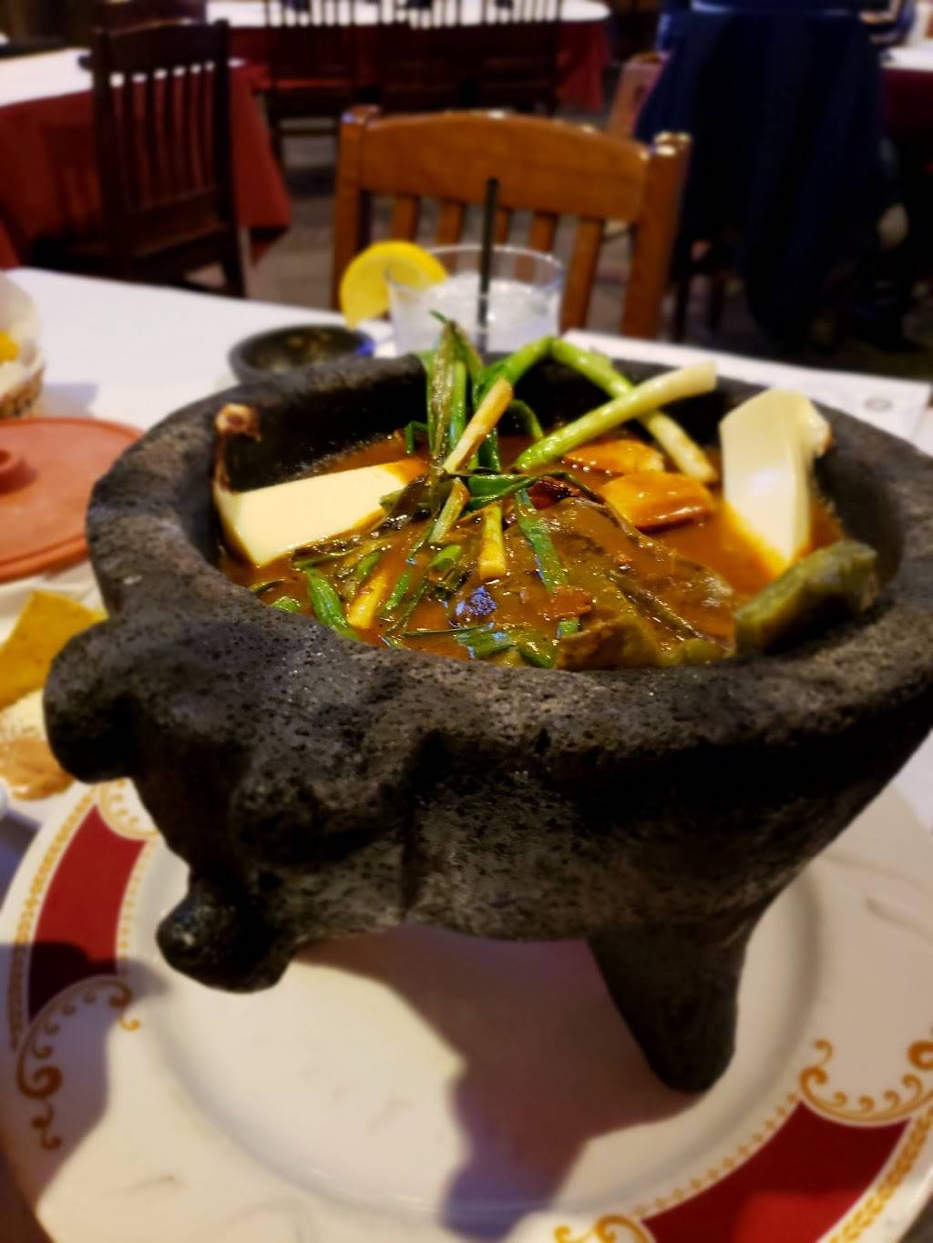 Alejandras Mexican Restaurant | night club | 400 W North Ave, Northlake, IL 60164, USA | 7085621000 OR +1 708-562-1000