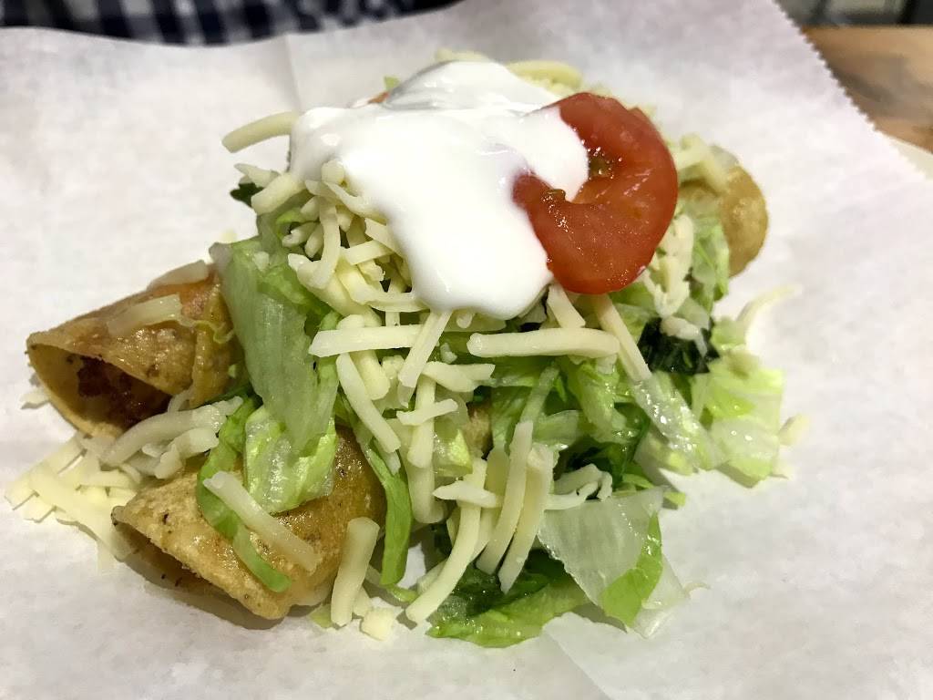 Spanglish Mexican Kitchen | restaurant | 555 S State St, Chicago, IL 60605, USA | 3126631668 OR +1 312-663-1668