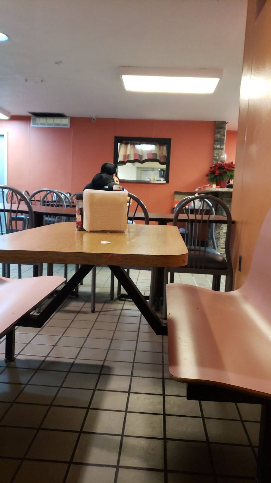 El Pollo Catracho | restaurant | 4100 SE 14th St, Des Moines, IA 50320, USA | 5158227499 OR +1 515-822-7499