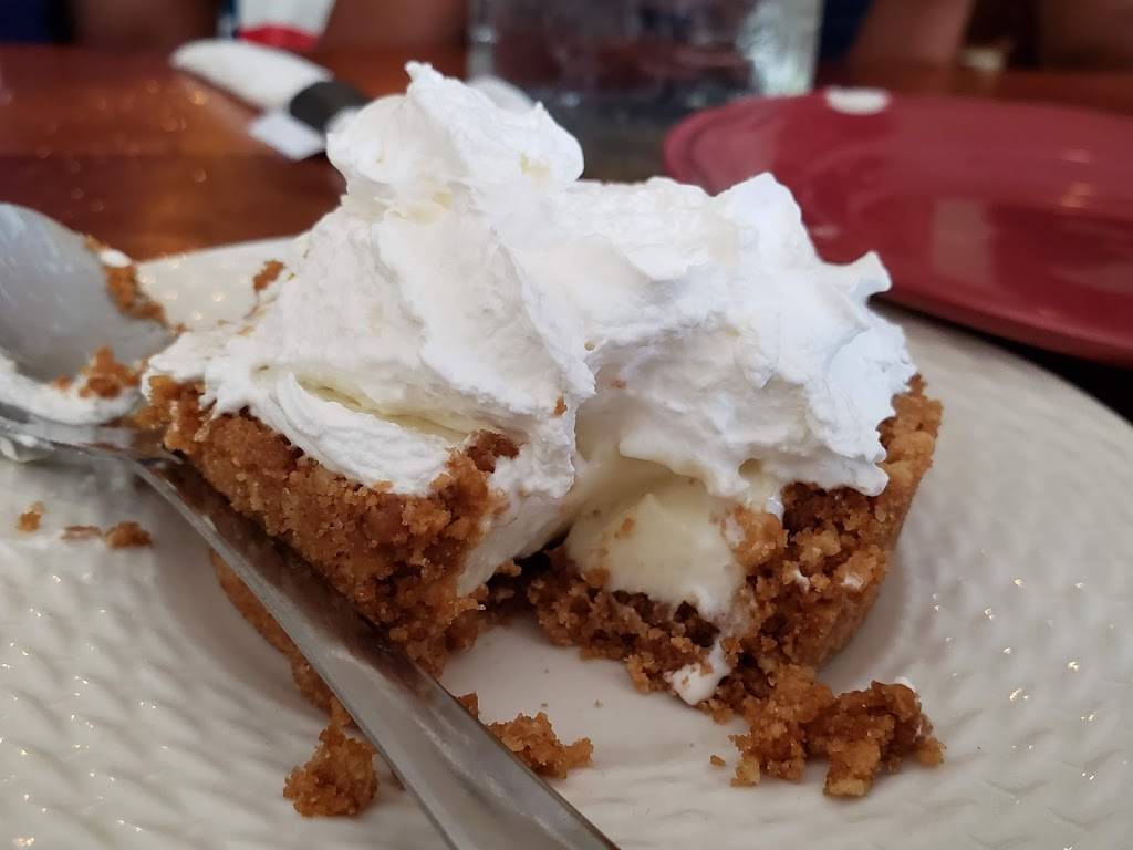 J.D.s On The Lake Bar-B-Que | restaurant | 4424 S Main St, Acworth, GA 30101, USA | 7709748434 OR +1 770-974-8434