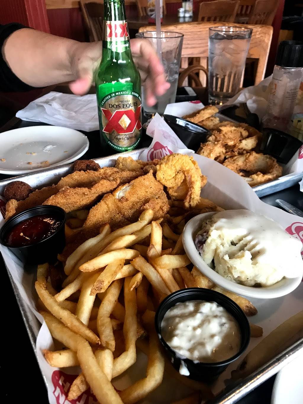 Cotton Patch | restaurant | 420 FM3040, Lewisville, TX 75067, USA | 9724599430 OR +1 972-459-9430